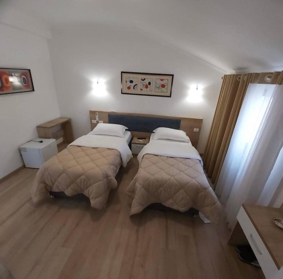 Hotel Darda Kamez Buitenkant foto